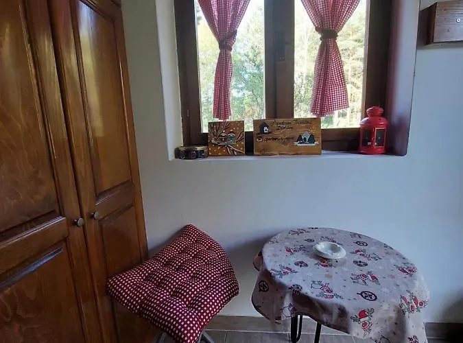 アパート Tripkovic